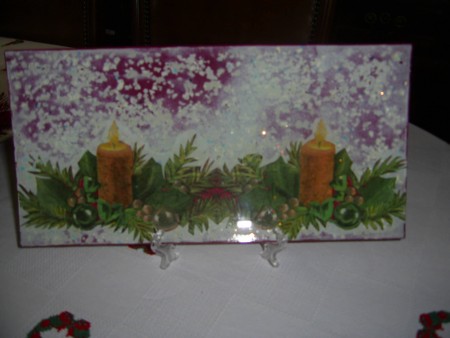 Prato de natal com velas em decoupage e pintada á mão